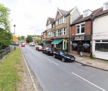 Riverside,Bishopstoke,Eastleigh - Photo 1