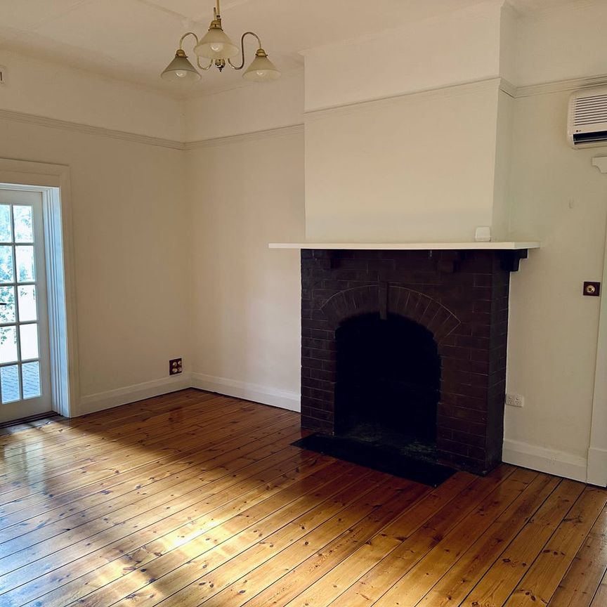 Charming 2-Bedroom Maisonette in Prime Torrensville Location - Photo 1