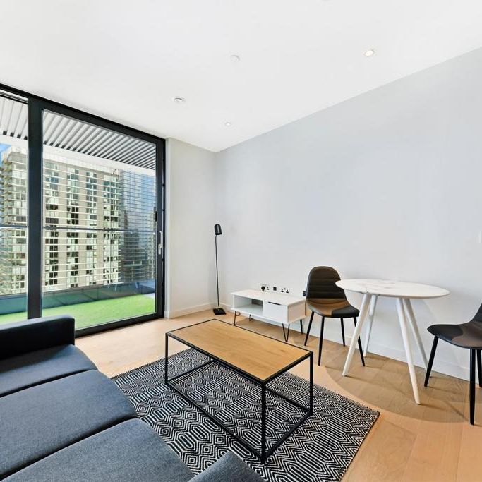 Studio to rent - Photo 1