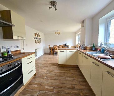 4 Bed Detached house For Rent - Photo 3