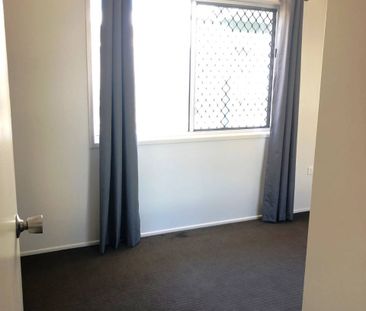 COMFORTABLE 3 BEDROOM UNIT - Photo 1
