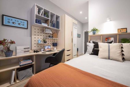 4 Bed Premium Ensuite - Photo 4