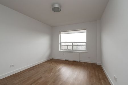 111 Lawton Boulevard - Photo 2