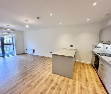 2 bedroom apartment to rent - Photo 3