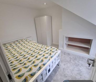 2 bedroom maisonette to rent - Photo 5