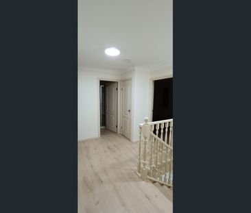 Spacious 3 bedroom 1.5 Bathroom Townhouse - Photo 6
