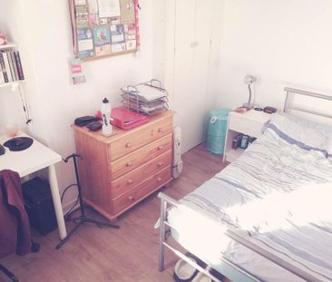 4 bedroom house to rent - Photo 2