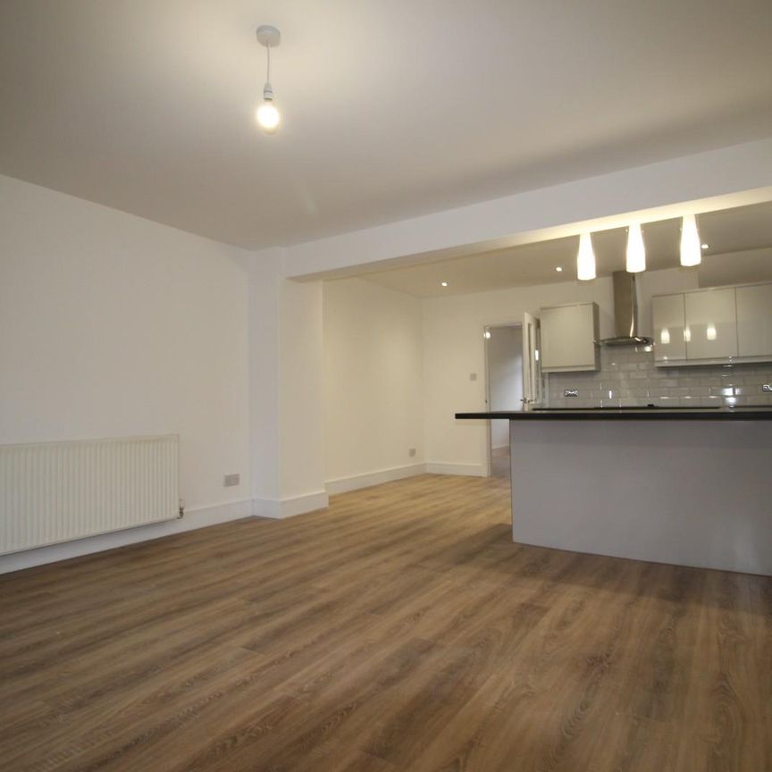 3 Bedroom Semi-Detached House for Rent - Photo 1