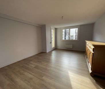 3 pièces 75.74 m² APPARTEMENT T3 GRATTE-CIEL Villeurbanne (69100) L... - Photo 4