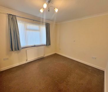 Ballard Close, Lytchett Matravers, Poole, Dorset, BH16 - Photo 5