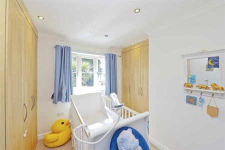 2 bedroom house - mid terrace - Photo 5