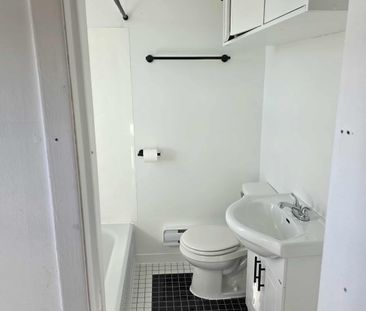 Grand 5 1/2 à louer - Photo 5