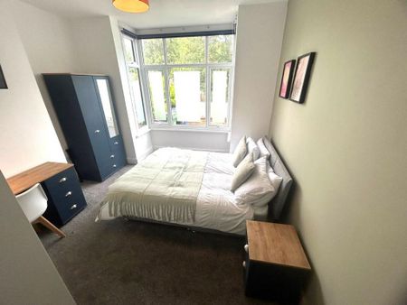 1 bedroom in a house share to rent - Photo 3