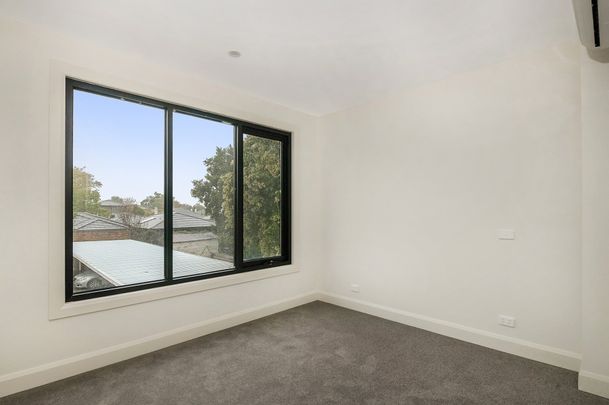 4/30 Holloway Street, Ormond - Photo 1