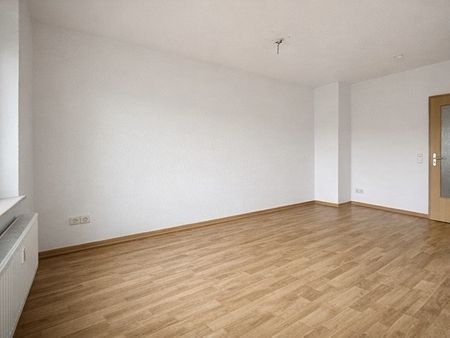 Freiraum mit Weitblick: 2-Zimmerwohnung in beliebter Lage mit Balkon - Photo 3