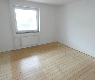 Schicke Erdgeschoss-Wohnung mit Balkon in ruhiger Lage - Photo 1