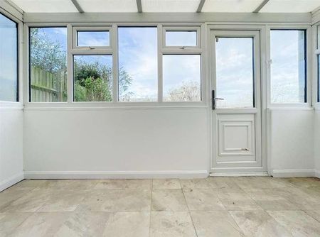 Priory Road, Hastings, TN34 - Photo 2