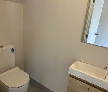 Te Atatu Townhouse! - Photo 2