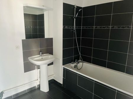 Location Appartement 4 pièces 78m² MEAUX 77100 - Photo 4