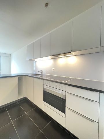 Schöne 2.5-Zimmerwohnung im Stadtzentrum - Photo 2