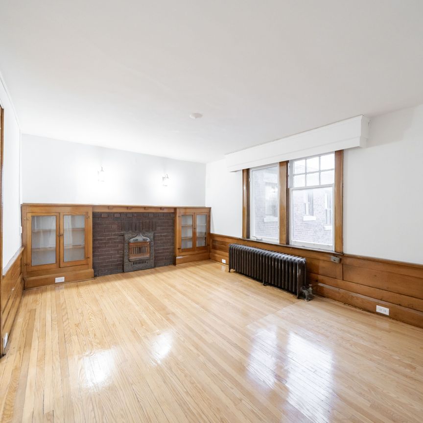 For Lease - 4 Kingston Road Unit# 42, Toronto, Ontario - Photo 1