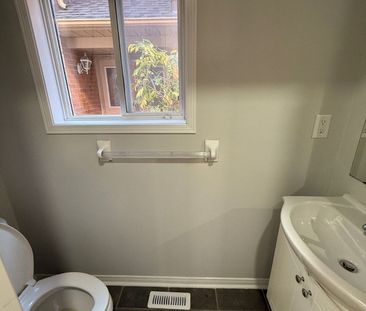 For Lease - 6 Corvette Court, Brampton, Ontario - Photo 2