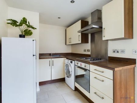 2 bedroom apartment to rent - Photo 5