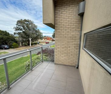 9 Hinterland Close, Lynbrook VIC - Photo 2