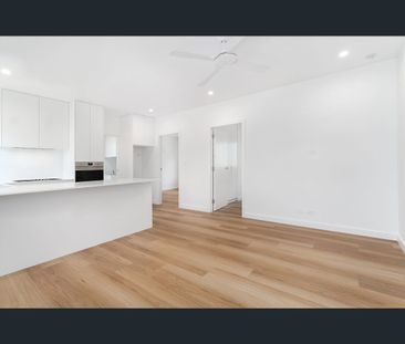 Stunning Coastal Home - Photo 2