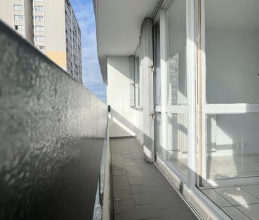 Appartement a louer Aubervilliers - Loyer €990/mois charges compris... - Photo 2
