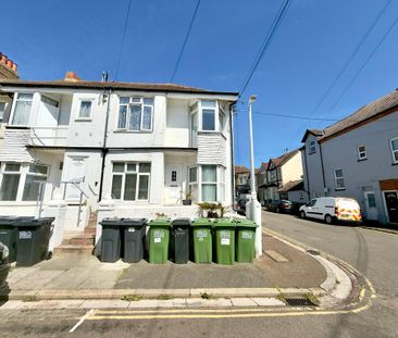 1 bedroom flat to rent - Photo 5