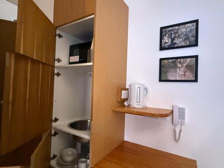 Studio to rent - Photo 3