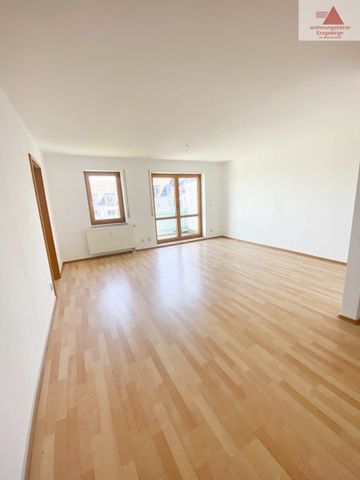 Wohnen im Herzog-Georg-Ring: 3-Raum-Wohnung mit Balkon! - Photo 3