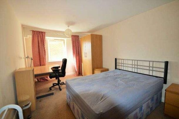 Royal Plaza, Westfield Terrace, Sheffield, S1 - Photo 1