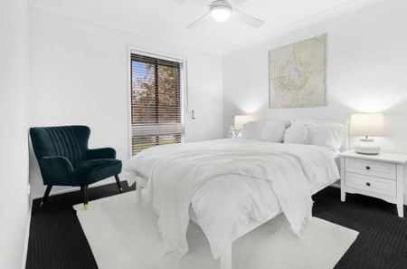 15 Greenbank Drive, Werrington Downs - Photo 2