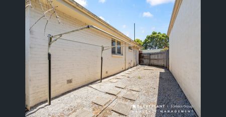 Three-Bedroom Home in Quiet, Convenient Location - Photo 3