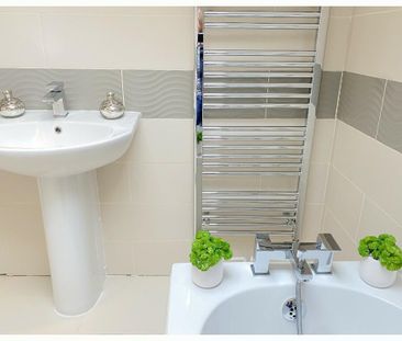 3 bedroom detached house to rent - Photo 5