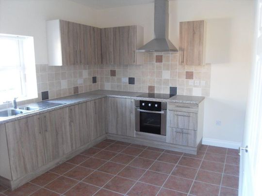 2 bedroom ground floor maisonette to rent - Photo 1