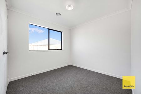 The Perfect Setting for Your Next Chapter - Photo 3