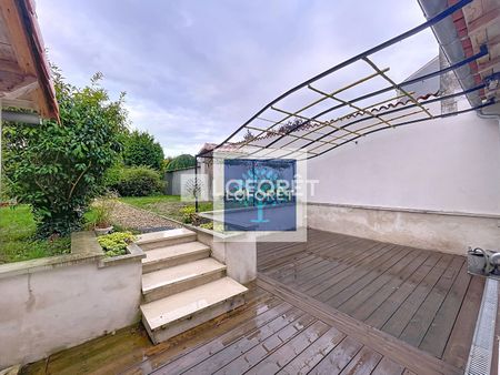 Maison T5 près de SAINT JEAN D ANGELY à louer - Photo 4