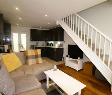 2 bedroom property to rent - Photo 2