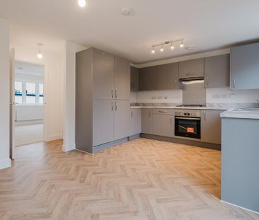 3 bedroom semi-detached house to rent - Photo 4