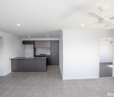 BRAND NEW 4 BEDROOM DUPLEX!! - Photo 1