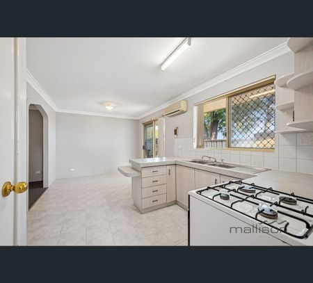 16A Bacich Mews, Munster, WA 6166 - Photo 3