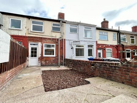 2 bedroom terraced house to rent - Photo 2