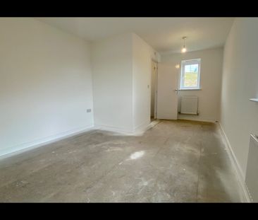 3 Bed Detached House, Mirpur Close, CV6 - Photo 3