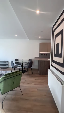 2 bedroom flat to rent - Photo 2