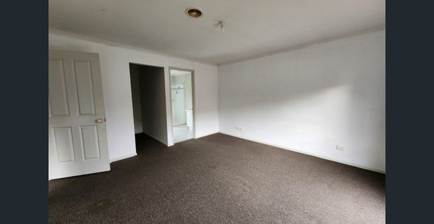 Lovely spacious home ! - Photo 1