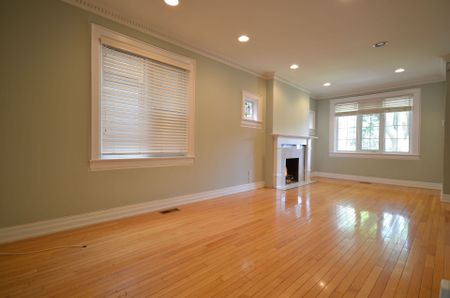 For Lease - 68 Glenforest Road, Toronto, Ontario - Photo 2