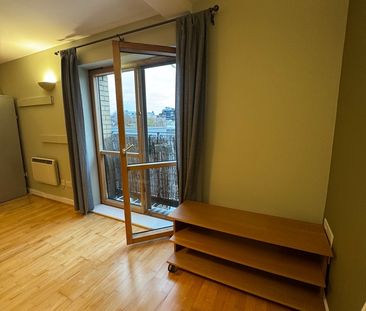 2 Bed Flat, High Street, M4 - Photo 6